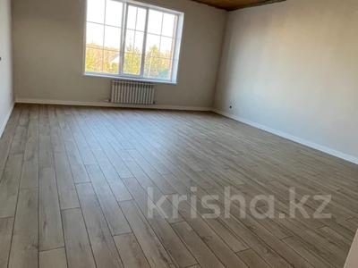 Отдельный дом · 4 комнаты · 280 м² · 15 сот., Көк байрақ 38 за 92 млн ₸ в Петропавловске