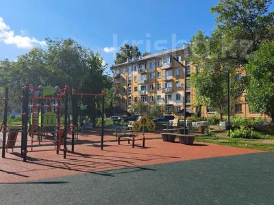 2-комнатная квартира · 43 м² · 1/5 этаж, Назарбаева 33 за 15.7 млн 〒 в Усть-Каменогорске