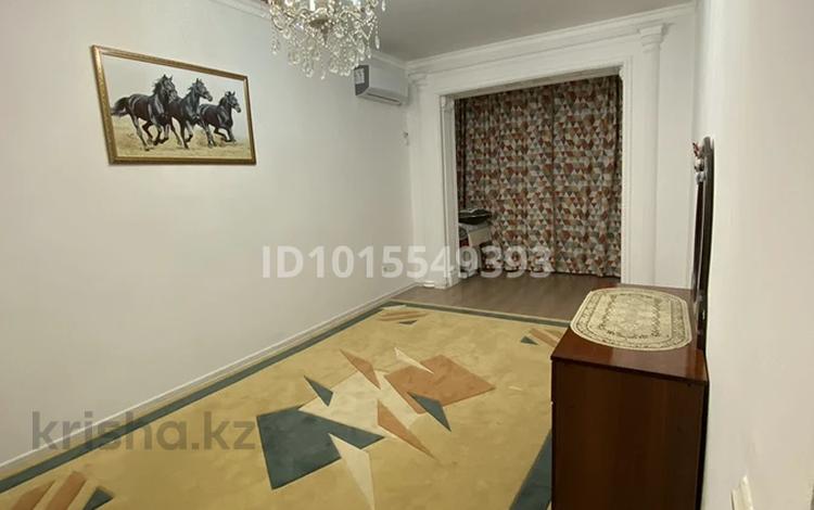 1-комнатная квартира · 40.1 м² · 1/5 этаж, мкр Жулдыз, ул. Кажел Сариев 64 — г.Атырау, мкр. Жұлдыз, ул. Кажел Сариев д. 64 блок А за 10.5 млн ₸ — фото 2