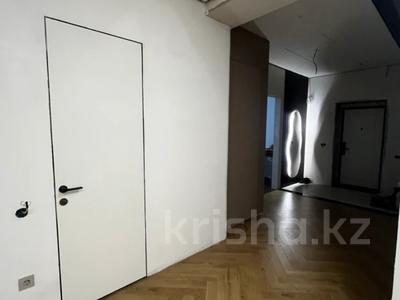 4-комнатная квартира · 160 м² · 4/10 этаж, алтын орда за 90 млн 〒 в Актобе
