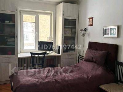 3-комнатная квартира · 58 м² · 2/4 этаж, мкр Коктем-3 6 — Бухар-жырау и Байзакова за 44 млн 〒 в Алматы, Бостандыкский р-н