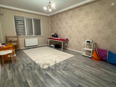 1-бөлмелі пәтер · 45 м² · 1/5 қабат, 17-ш/а. 77, бағасы: 13.5 млн ₸ в Актау, 17-й мкр
