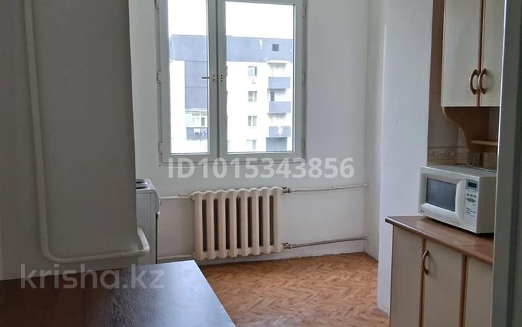 1-бөлмелі пәтер · 38 м² · 11/12 қабат, Ақсай-1А ш/а. 8 — Толе би Момышулы, бағасы: 220 000 ₸ в Алматы, Ауэзовский р-н — фото 2