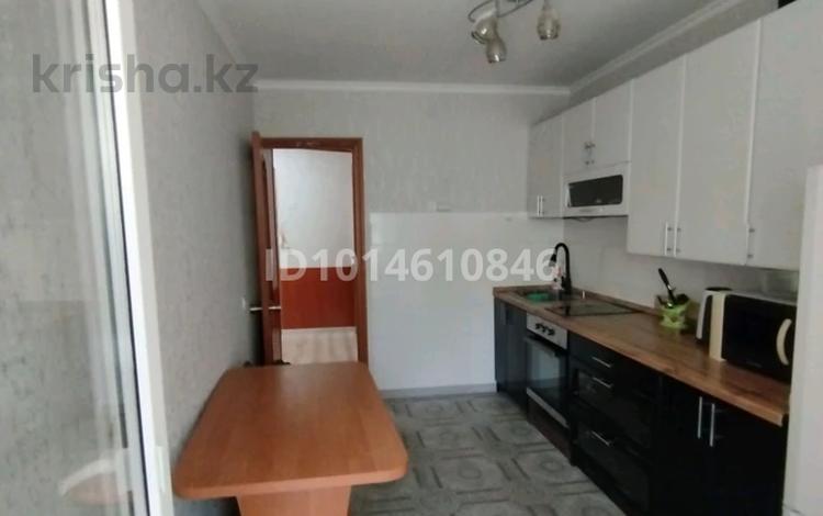 1-бөлмелі пәтер · 39 м² · 3/9 қабат, Набережные Славского 20, бағасы: 210 000 ₸ в Усть-Каменогорске, Ульбинский — фото 2