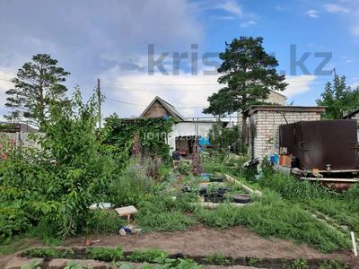 Дача · 2 комнаты · 36 м² · 8 сот., Старый город, Каззапсельпроект 33 за 3 млн 〒 в Актобе