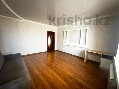 2-бөлмелі пәтер · 87 м² · 5/5 қабат, Алтын орда ш/а., мангилик ел, бағасы: 30.6 млн ₸ в Актобе, мкр. Алтын орда