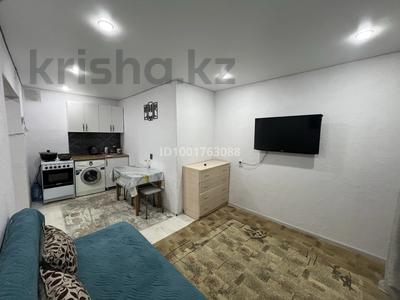 2-комнатная квартира · 52 м² · 1/5 этаж, Сатпаева 13/1 за 13 000 〒 в Усть-Каменогорске, Ульбинский