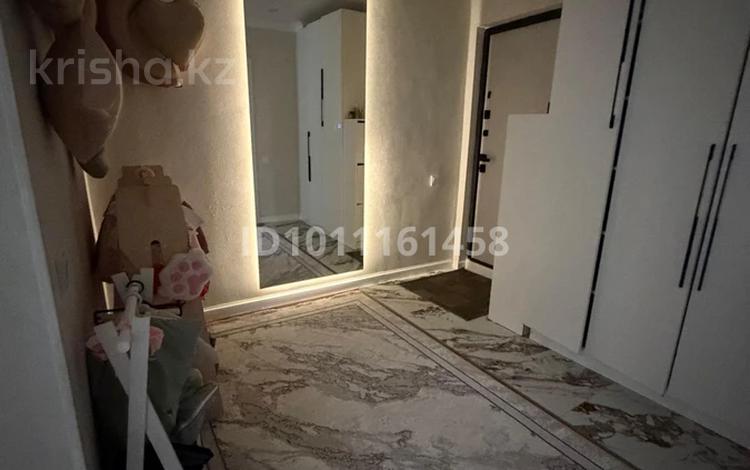 3-бөлмелі пәтер · 68.9 м² · 12/16 қабат, Академика Чокина 100, бағасы: 39 млн ₸ в Павлодаре — фото 2