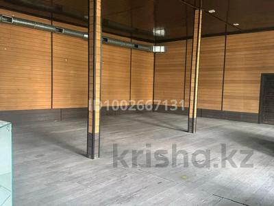 Свободное назначение, офисы, магазины и бутики, склады, общепит, салоны красоты, фитнес и спорт, медцентры и аптеки, образование, развлечения, кабинеты и рабочие места, студии · 120 м² за 550 000 ₸ в Алматы, Ауэзовский р-н