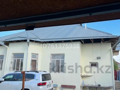 Отдельный дом · 7 комнат · 210 м² · 10 сот., Мусажалил 181 за 40 млн 〒 в Туркестане