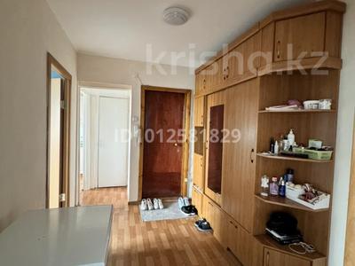3-комнатная квартира · 63.6 м² · 5/9 этаж, Ивана Ларина 8/1 — Рядом с магазином «Алтындар», торговым домом «Променад» за 22 млн ₸ в Уральске