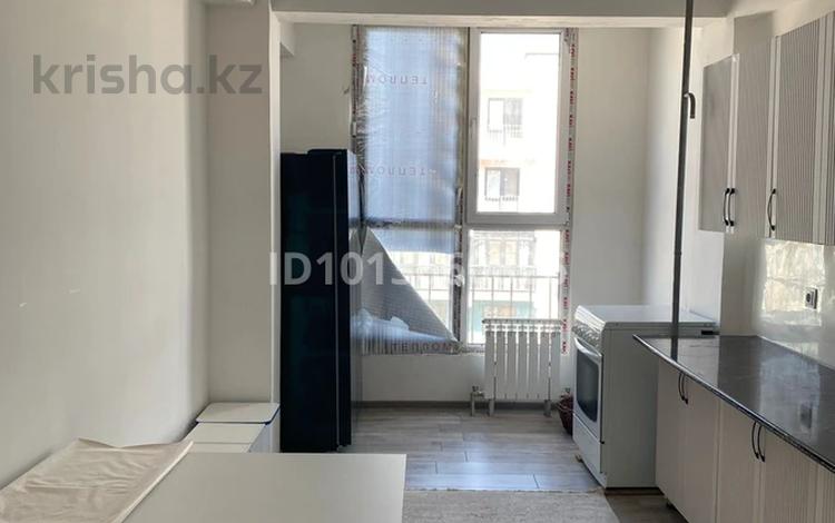 1-бөлмелі пәтер · 45 м² · 5/6 қабат, мкр Шугыла, Сакен Жунысова 2/13, бағасы: 220 000 ₸ в Алматы, Наурызбайский р-н — фото 2