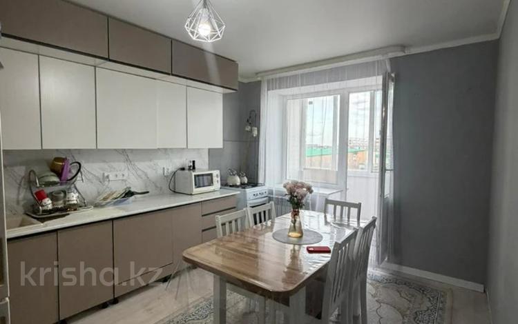 2-бөлмелі пәтер · 69.1 м² · 5/5 қабат, Циолковского, бағасы: 26 млн ₸ в Уральске — фото 2