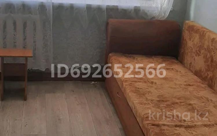 1-комнатная квартира, 13 м², 2/5 этаж, Бухар Жырау 12 за 3.8 млн 〒 в Павлодаре — фото 2