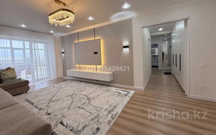 2-комнатная квартира · 76.3 м² · 2/8 этаж, Трасса М-38, 34 34 за 45 млн ₸ в Семее — фото 2