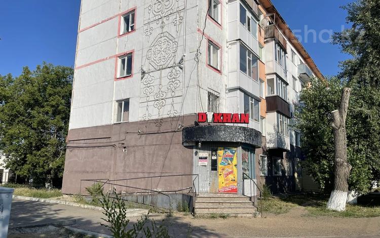 Свободное назначение, офисы, магазины и бутики, салоны красоты, медцентры и аптеки, образование, кабинеты и рабочие места, студии · 90 м² за 170 000 ₸ в Аксу — фото 2