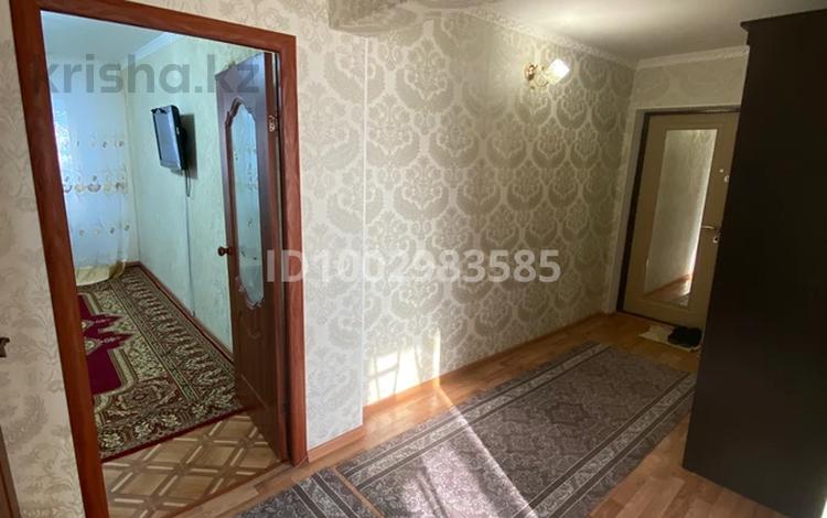 2-бөлмелі пәтер · 50 м² · 3/5 қабат, Владимирская 100, бағасы: 170 000 〒 в Атырау, мкр Авангард-2 — фото 8