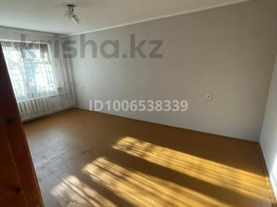 2-комнатная квартира · 55 м² · 1/5 этаж, Сутюшева 51 — ТД Рахмет за 15.8 млн 〒 в Петропавловске