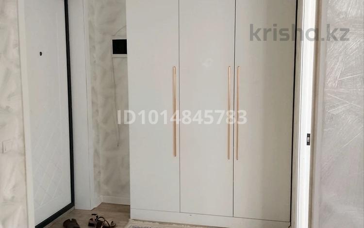3-комнатная квартира · 61 м² · 2/5 этаж, мкр 20-й 38 за 250 000 ₸ в Алматы, Алатауский р-н — фото 2