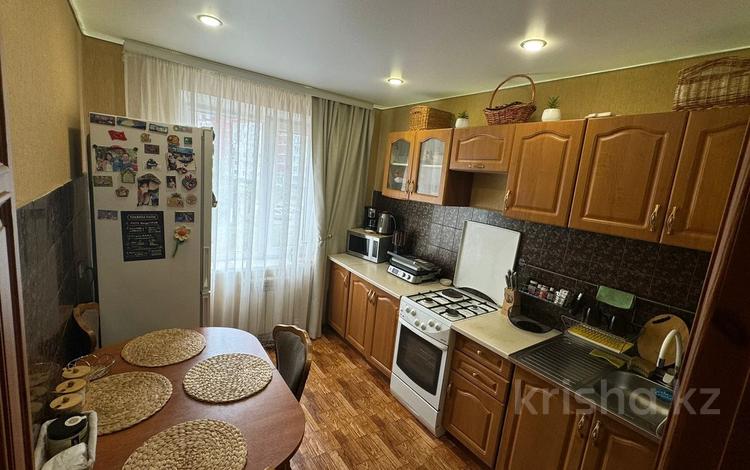 3-бөлмелі пәтер · 70 м² · 3/8 қабат, 8 микрорайон 64, бағасы: 21.5 млн ₸ в Темиртау — фото 2