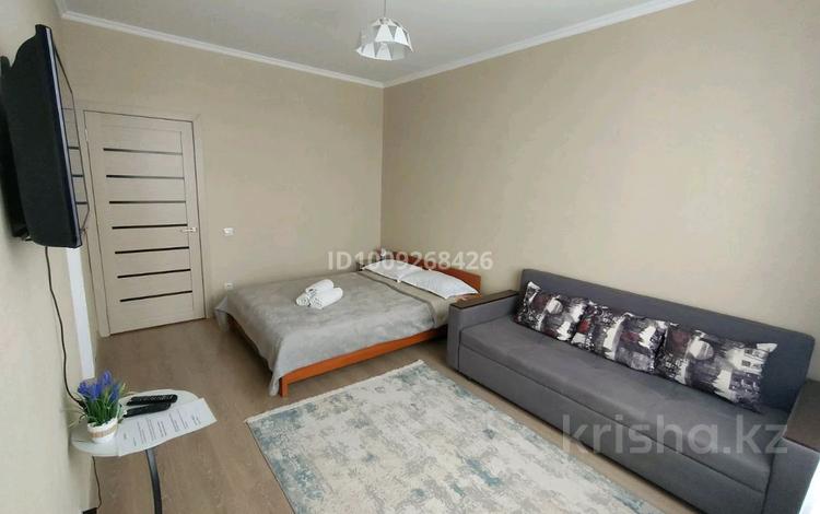 1-бөлмелі пәтер · 40 м² · 13/22 қабат, Бектурова 4/6 — Туран - Сыганак, бағасы: 15 000 ₸ в Астане, Нура р-н — фото 2