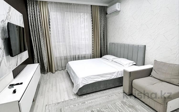 1-комнатная квартира · 60 м² · 2/12 этаж, Утеген батыра 11 за 20 000 ₸ в Алматы, Ауэзовский р-н — фото 10
