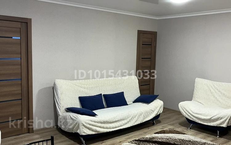 2-бөлмелі пәтер · 43 м² · 2/3 қабат, Кайсенова 125, бағасы: 200 000 ₸ в Усть-Каменогорске — фото 2