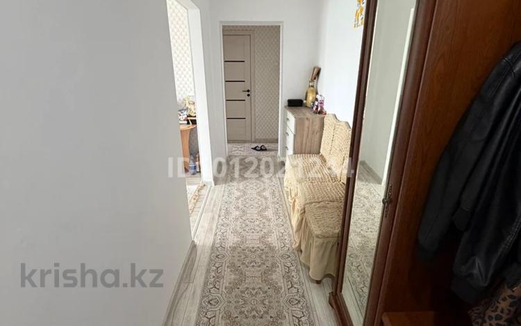 3-комнатная квартира · 68 м² · 10/11 этаж, Пр Алии Молдагуловой 36 — По Алии Молдагуловой и уг.ул.Бр.Жубонова за 21 млн ₸ в Актобе — фото 5