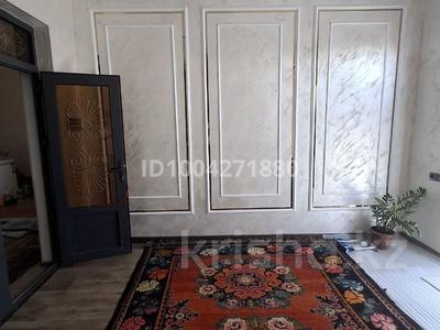 Отдельный дом · 5 комнат · 140 м² · 6 сот., Тауелсідікін 20 жылдығы 9а — Асаубаев көшесінің жанында. за 30 млн 〒 в Сарыагаш