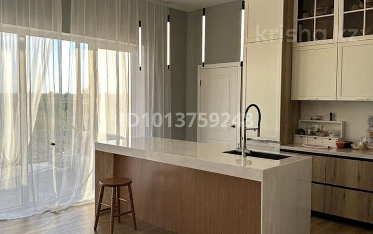 Отдельный дом · 3 комнаты · 165 м² · 10 сот., Кокжиде за 35 млн ₸ в Актобе, жилой массив Бауырластар-5 — фото 13