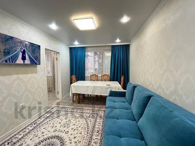3-комнатная квартира · 47 м² · 1/5 этаж, мкр Юго-Восток, Республики 14 — Школа-лицей им. С. Саттарова, школа №15, школа №27, я/с Гульдер, Карагандинский высший колледж, Сквер по пр. Республики за 18 млн ₸ в Караганде, Казыбек би р-н