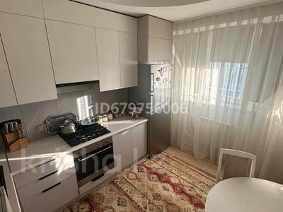 3-комнатная квартира · 72 м² · 9/9 этаж, мкр Аксай-3 6 — Толеби Момышулы за 50 млн ₸ в Алматы, Ауэзовский р-н