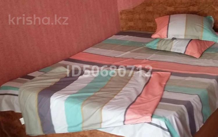 1-бөлмелі пәтер · 40 м² · 2 қабат, проспект Нурсултана Назарбаева 209 — проспект Абая, бағасы: 10 000 ₸ в Уральске — фото 2