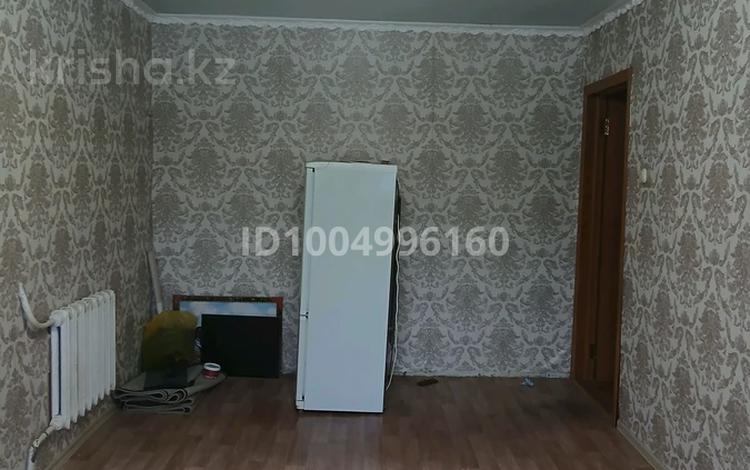 2-комнатная квартира · 42.7 м² · 1/5 этаж, 5 микрорайон 11 — Возле детский сад «Юбилейный» за 5 млн ₸ в Житикаре — фото 2