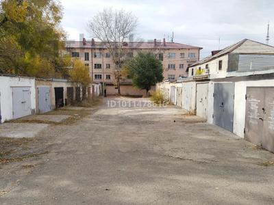 Гараж · Ерубаева 34 — Бульвар мира(Назарбаева)/Лободы/Ерубаева/Галерея/ДК, бағасы: 12 млн ₸ в Караганде, Казыбек би р-н