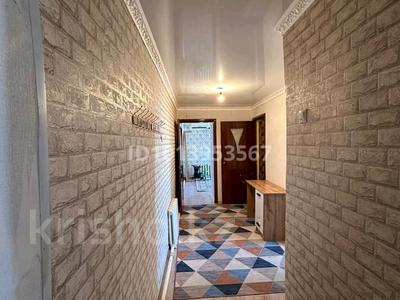 2-бөлмелі пәтер · 60 м² · 2/2 қабат, Маханбетов 31 8 — Жазира магазин, бағасы: 7.5 млн ₸ в Тасбогете