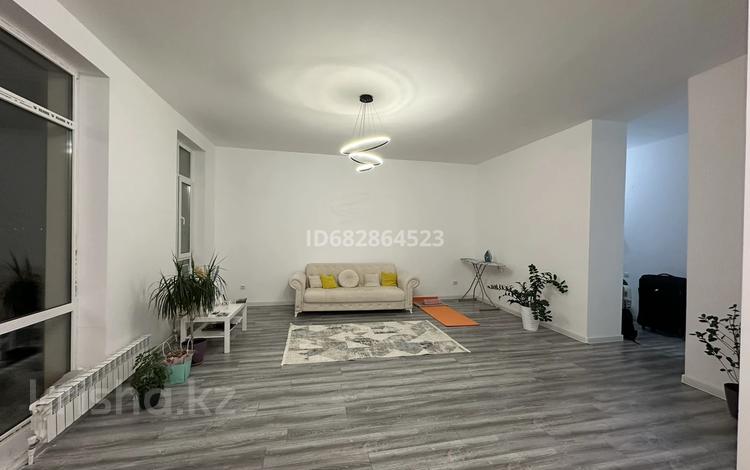 1-комнатная квартира, 60 м², 3/4 этаж, 2мкр 84