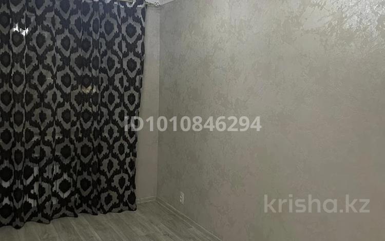 2-комнатная квартира · 44 м² · 4/5 этаж, Пришахтинск, 23й микрорайон 36 за 14.2 млн ₸ в Караганде, Алихана Бокейханова р-н — фото 2