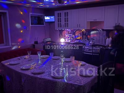 Дом · 5 комнат · 280 м², Байтурсынова 136 — Кафе Муслима, в центре за 40 000 〒 в Костанае