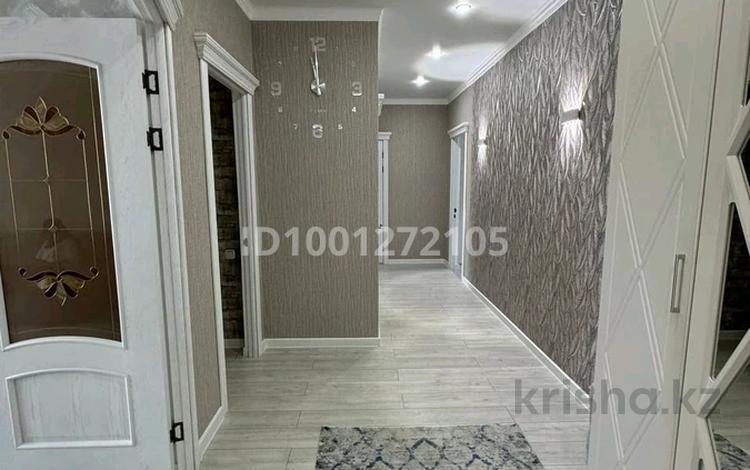 3-бөлмелі пәтер · 101.8 м² · 9/12 қабат, Пр.Тайманова 48, бағасы: 600 000 ₸ в Атырау — фото 2