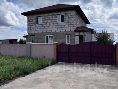 Жеке үй · 4 бөлме · 200 м² · 20 жүзд., Мкр.Заречный 2 линия 53, бағасы: 44 млн ₸ в Щучинске