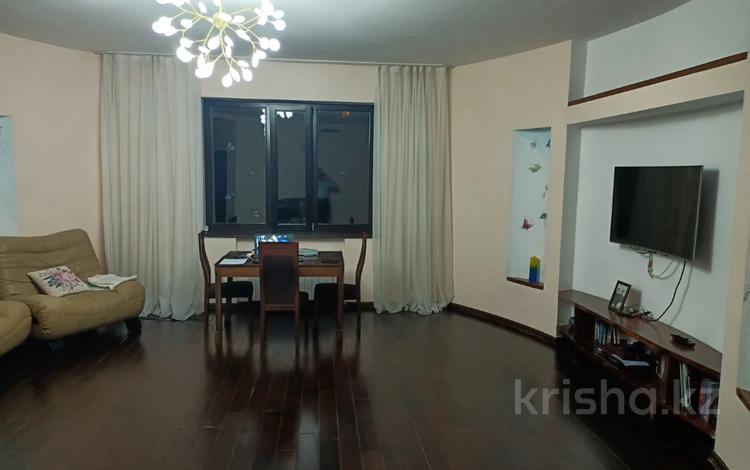 4-комнатная квартира · 133 м² · 5/5 этаж, Кабанбай батыра за 62 млн ₸ в Астане, Нура р-н — фото 2