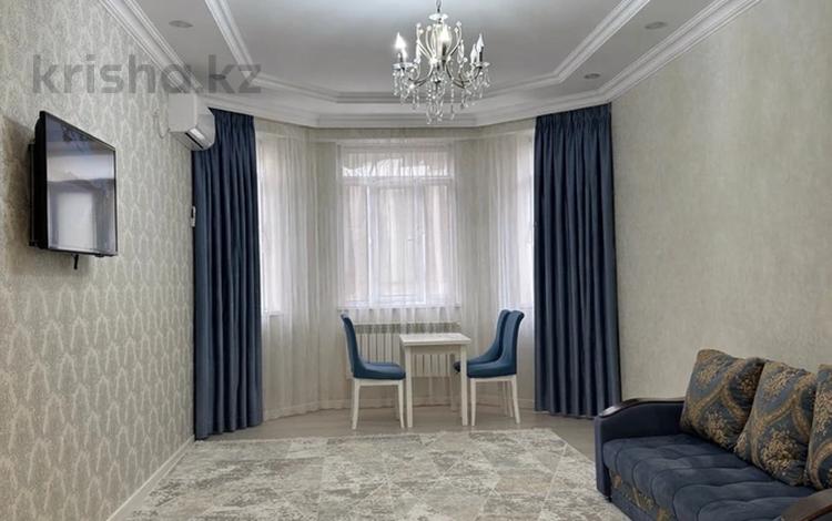 2-комнатная квартира · 84 м² · 12/14 этаж, 17-й мкр 6 за 20 000 ₸ в Актау — фото 14