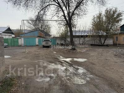 Отдельный дом · 5 комнат · 140 м², Балуан Шолак 4б — Рядом с Народным банком за 200 000 〒 в Шу