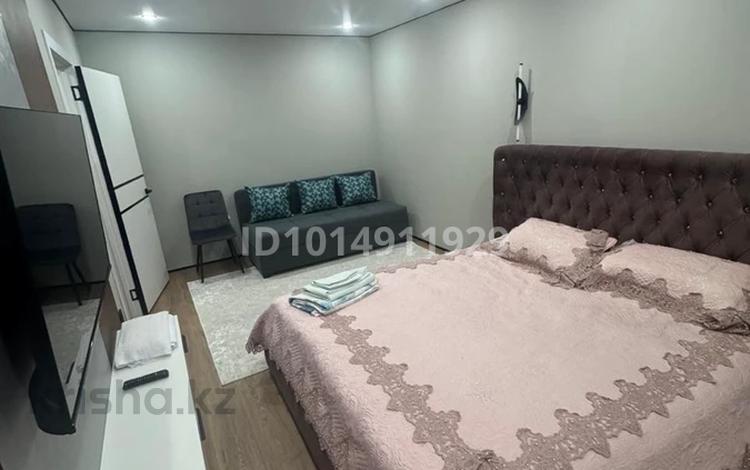 1-комнатная квартира · 36 м² · 3/8 этаж, мкр 8 302 за 13 000 ₸ в Актобе — фото 2