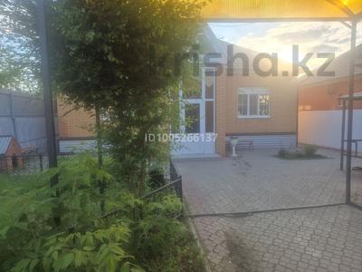 Отдельный дом · 4 комнаты · 139 м² · 6 сот., мкр Жана Орда, Сиреневая 3/1 — Тауелсиздик за 75 млн ₸ в Уральске