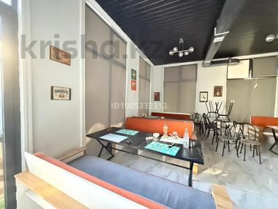Магазины и бутики, азс, автосервисы и автомойки · 700 м² за 140 млн 〒 в Шымкенте, Каратауский р-н