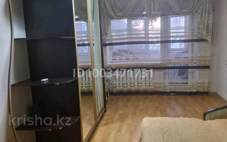 3 бөлме · 45 м² · 3 қабат, 1-й микрорайон, Каирбекова 377, бағасы: 40 000 ₸ в Костанае — фото 2