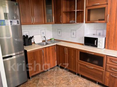 3-бөлмелі пәтер · 65 м² · 4/4 қабат, Тауке хан 4 — МОМУШУЛЫ, бағасы: 250 000 ₸ в Шымкенте, Аль-Фарабийский р-н