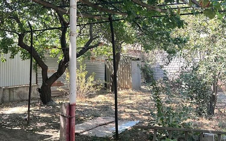 Отдельный дом · 2 комнаты · 105 м² · 8 сот., мкр Самал-2 25 — Өтегенова Жабай ата за 120 000 ₸ в Шымкенте, Абайский р-н — фото 2